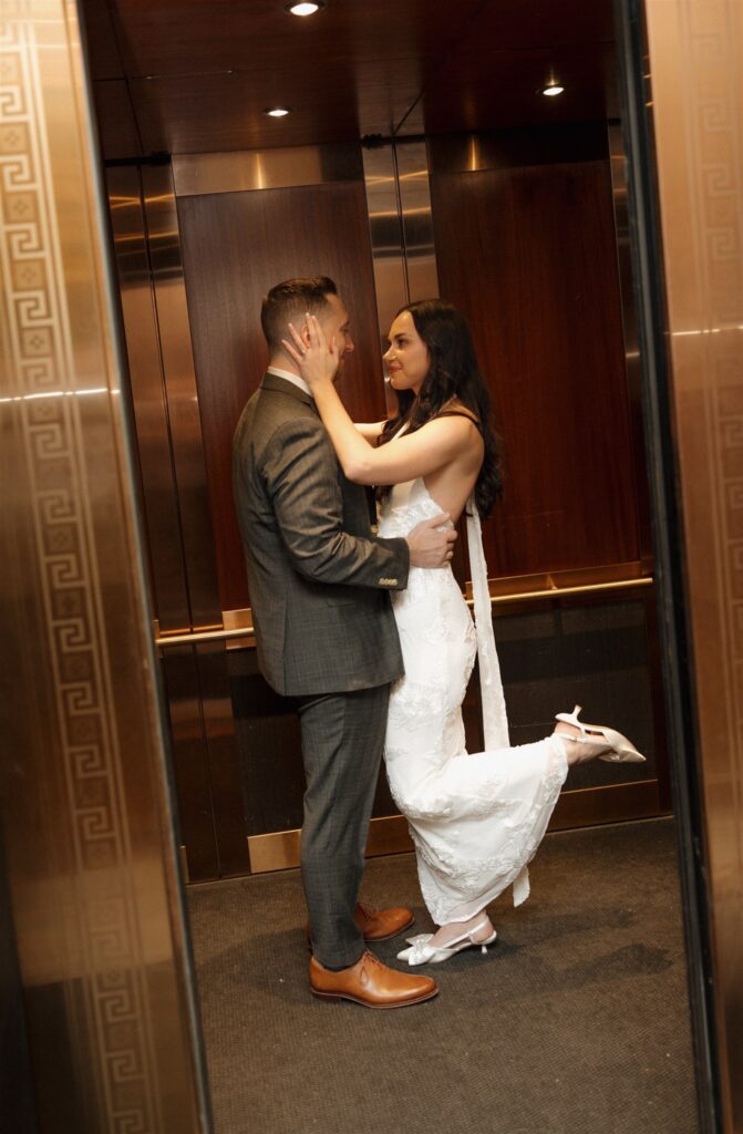 Des Moines Engagement Locations You’ll Love (Including Fees, Permits & Free Options)