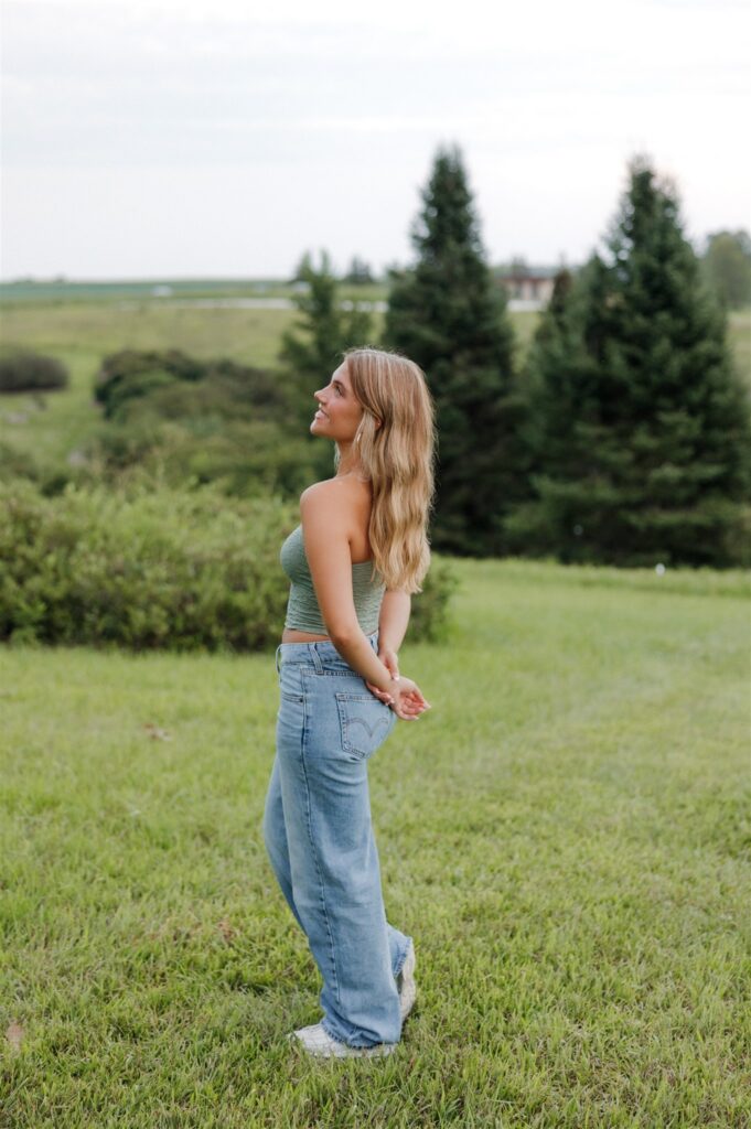 Des Moines Senior Photos at Brenton Arboretum | A Sunset Senior Session for Central Iowa Grads
