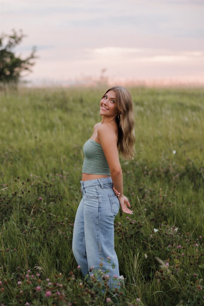 sunset senior portraits in iowa