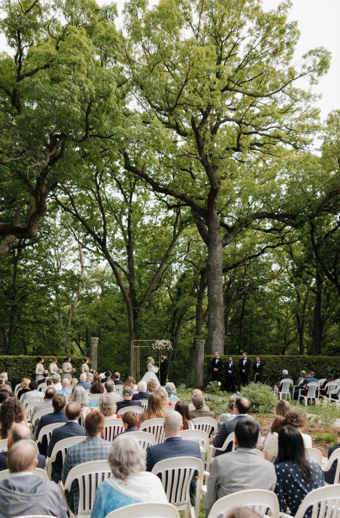 5 Des Moines Wedding Venues You’ll Love If You Want Something Stylish but Chill