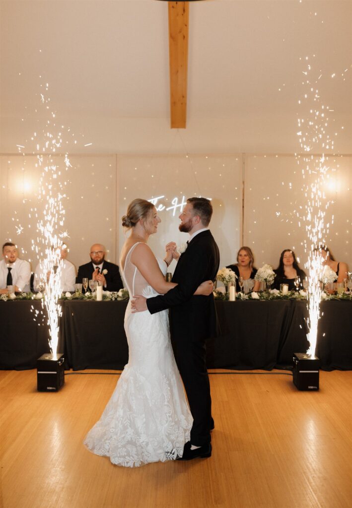 5 Des Moines Wedding Venues You’ll Love If You Want Something Stylish but Chill