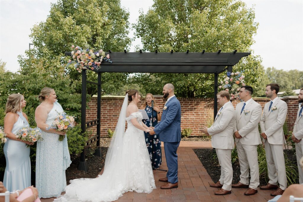 5 Des Moines Wedding Venues You’ll Love If You Want Something Stylish but Chill