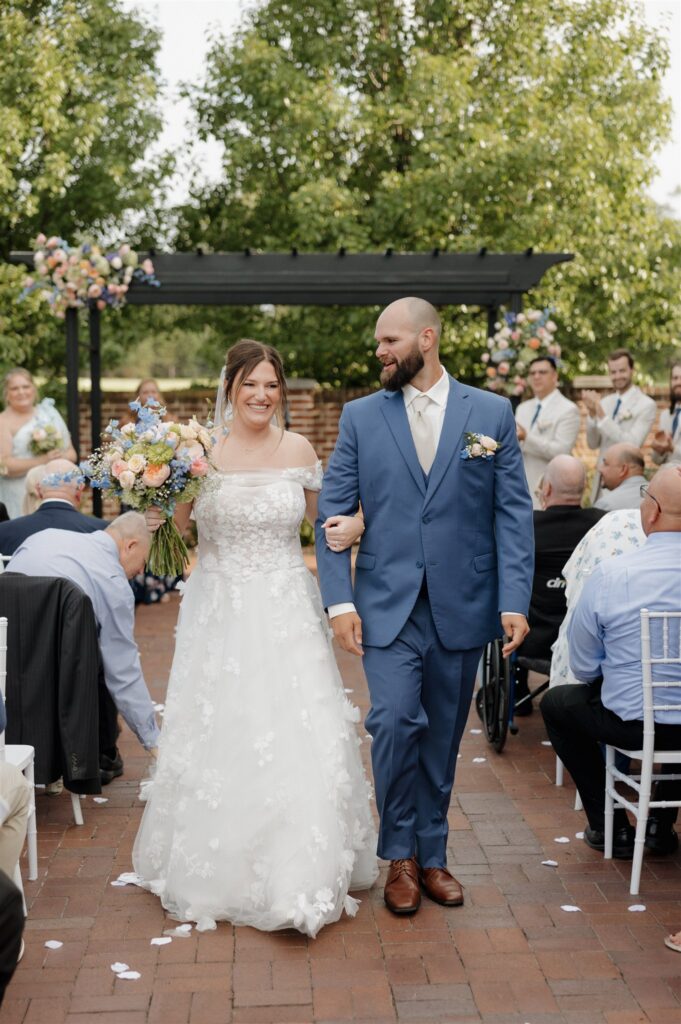 5 Des Moines Wedding Venues You’ll Love If You Want Something Stylish but Chill