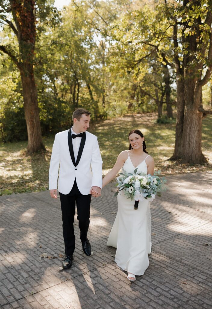 Planning a Wilson’s Orchard Wedding: Everything You Need to Know About This Iowa City Venue