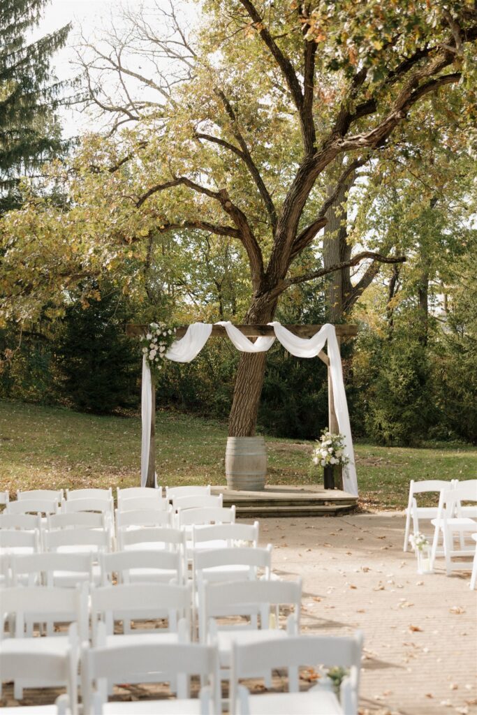Planning a Wilson’s Orchard Wedding: Everything You Need to Know About This Iowa City Venue