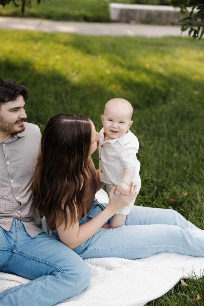 outdoor family session in iowa