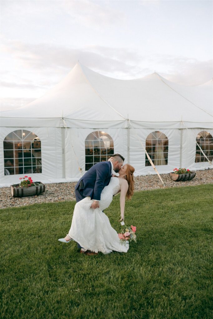 cute picture of the newlyweds kissing