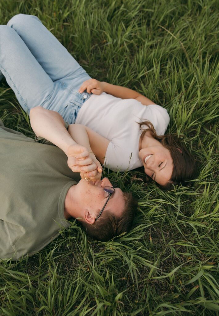 Planning Willow Tree Engagement Photos in Iowa? Here's Everything You Need to Know