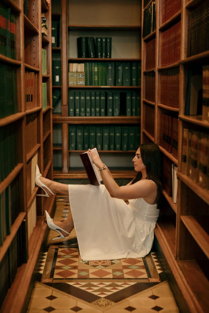 Drake Law Graduate Photos at the Iowa State Capitol Building | Maggie's Des Moines Graduation Session