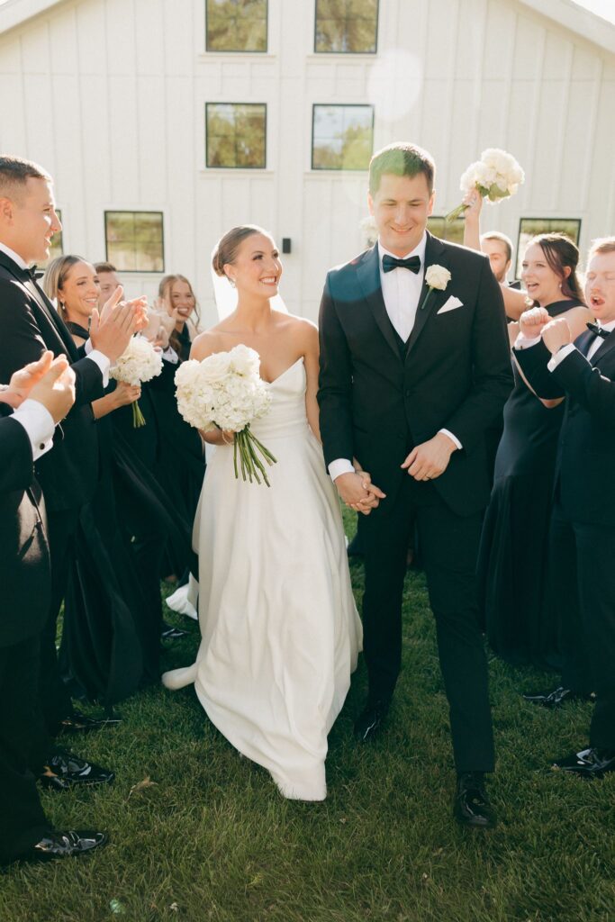 cute picture of the newlyweds at their dream wedding day